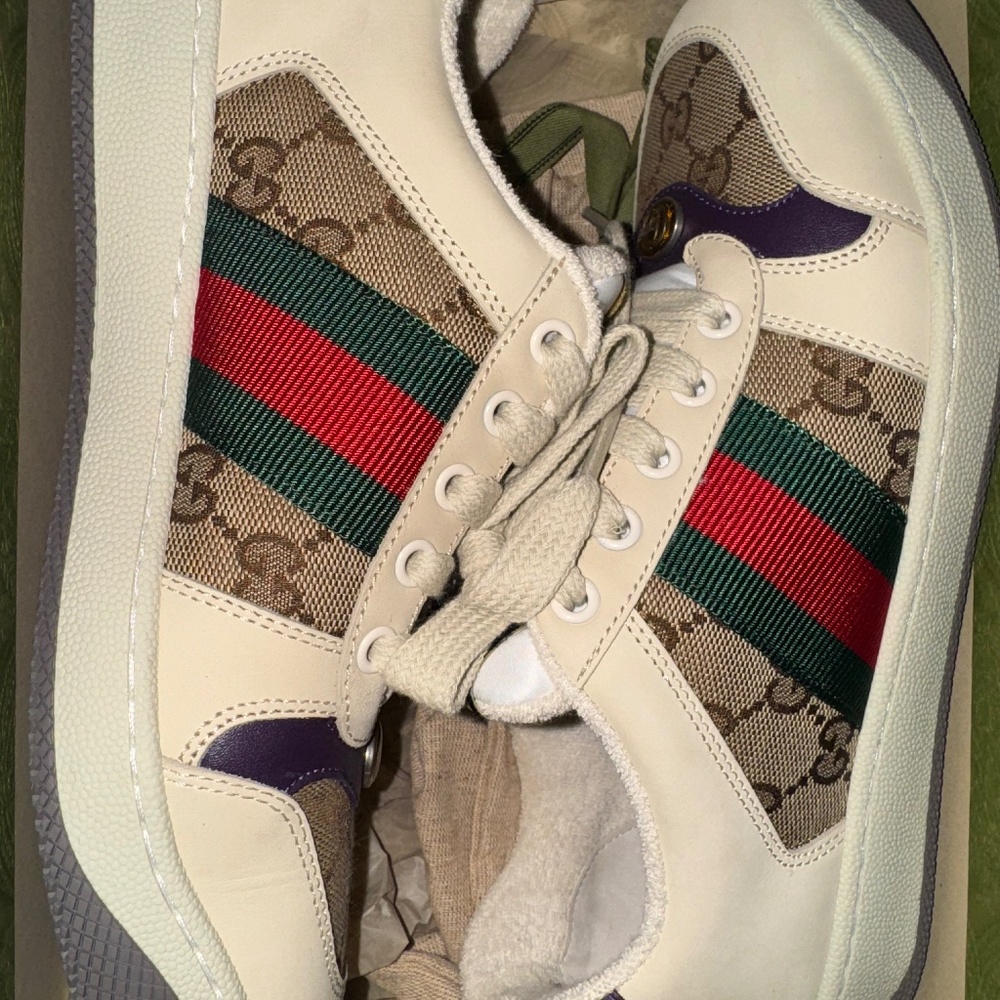 Like New (Worn Once) Authentic Gucci Sneakers